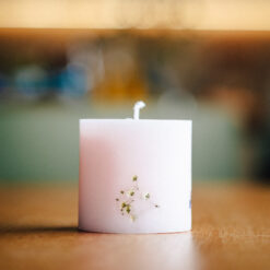 "Ніжність магнолії", свічка-циліндр 9х9 см з ароматом магнолії та бергамоту